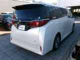 自動車保険も取り扱っております。この機会に保険を見直しましょう。