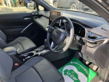 高いホールド性で運転姿勢が安定します。長距離ドライブでも疲れにくいのが魅力です。快適なドライビングライフをお送りください♪