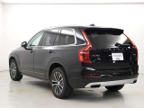 2021年モデル XC90 B5 AWD モメンタム 7人乗 1オーナー マイルドハイブリッド 純正ナビ CarPlay 先進安全装置 本革シート LEDヘッドライト 純正18インチアルミホイール オニキスブラックメタリック入荷しました♪