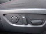 【運転席パワーシート&ドライビングポジションメモリー機能】運転手にあったシートパターン設定可能です。