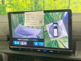 【マルチビューカメラシステム】専用のカメラにより、上から見下ろしたような視点で360度クルマの周囲を確認することができます☆死角部分も確認しやすく、狭い場所での切り返しや駐車もスムーズに行えます。