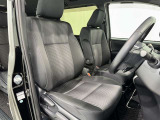 見通しのよいすっきりとした視界で、誰でも運転しやすいです。運転のしやすさは疲れにくさにも繋がりますよ♪
