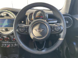 ◆LIBERALAは、輸入車選びの新たなスタイルを提案するインポート・セレクト・ブランドです。オーナー様となる方がクルマから直接感じる感性を第一にした、最良の一台との出会いをコーディネートいたします。