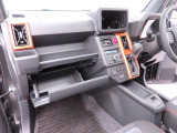 お車を購入される際はご不明な点や不安な点もあるかと思いますが、困ったらお気軽にご相談下さい! 0566-71-1630 までお電話頂ければ当店のスタッフがじっくりお話を聞かせて頂きます!
