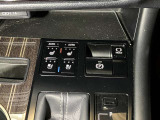 運転席・助手席にはシートヒーターとシートベンチレーター、ステアリングヒーターが装備されており季節を問わず快適にドライブしていだけます