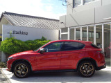 ステルヴィオ 2.0 ターボ Q4 インテンサ 4WD 