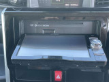 お気に入りの音楽や映画を楽しめるCD・DVD再生機能付き!長距離ドライブも快適に過ごせます。