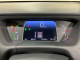 視認性の高いメーター回り。いろいろな情報も表示されます。