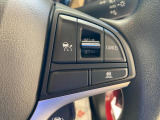 ACC(アダプティブクルーズコントロール)は、ペダル操作なしで設定速度を保ちます。先行車がいる場合には、先行車の車速に合わせ追従します。