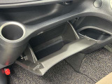グローブボックスです。