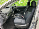 ドライバーの視界を確保した、機能的な室内設計。運転に集中できる、快適な環境をご提供します。