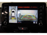 車両を上から見たような映像表示するパノラミックビューモニター付き!