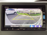 バックモニター付きで、車庫入れやバック時の後方確認をしっかりサポート。モニターに映し出される映像で死角も確認しやすく、狭い場所での駐車や後退時の操作をより安心して行えます。