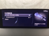 ハンドル操作をアシストすることにより車線からの逸脱回避を支援します。