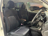 運転席シート廻りは使用感も少なく、良好な状態となっています。丁寧に使われていたことがよくわかりますね。