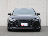 一目でAudiだと分かる特色を持つフロントマスク。