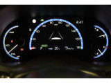 マルチインフォメーションディスプレイ付きのメーターです!エコ運転へ導く多彩な情報を表示してくれます。