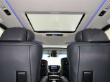 サンルーフ装備車両! 晴れやかな気分でドライブを楽しむことが出来ますよ♪