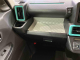 納車前にはプロのメカニックが、各部の点検を行います。ディーラーにしか出来ない品質、そしてサービスできっと満足していただけると思います!
