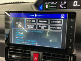 【音声認識コマンド】トークボタン/スイッチを押し、音声認識コマンドを発声するだけで一部機能を操作可能!オートエアコンのオンオフを走行中でもハンズフリーでできたりなど便利♪