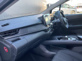 広々とした視界を体感できます。運転が楽しくなりますね。