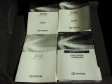 車両の取り扱い説明書とナビゲーションの取り扱い説明書は共に揃っております。