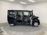 当店での販売車両は、車検整備はもちろん、車検残ありの車両でも点検整備をしっかり終わらせてからお客様へ引き渡し致しますので、安心してご購入いただけます♪