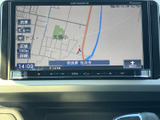 高画質で鮮明な地図表示で、スムーズなナビゲーションをサポート。目的地までのルートを分かりやすく案内してくれます。