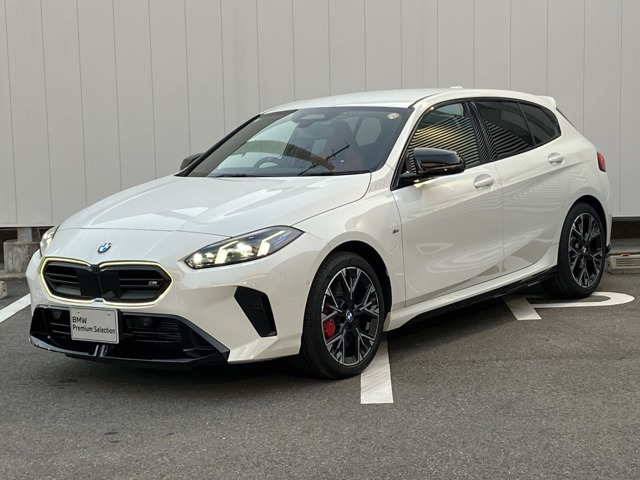 1シリーズ M135 xドライブ 4WD 
