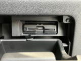 ETC車載器付きです♪高速道路をスイスイと通過!で、キャシュレス!クルマは料金所をノンストップで通過することができます☆