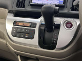 オートエアコンで快適な車内温度を演出してくれます!