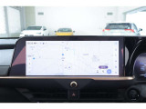 ディスプレイオーディオを装備。スマホとクルマをつなぐことで、これまでのナビに加えて、いろんなサービスが楽しめます。