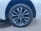 【GLIONグループ GSQUARE】の車輌をご覧頂き、誠にありがとうございます。お客様にピッタリなお車を弊社スタッフがご案内させて頂きます。