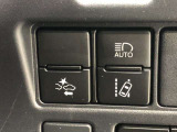 【TOYOTA SAFETY SENSE】走行中に前方の車両等を認識し、衝突の可能性がある時は警報音とブレーキで衝突回避と被害軽減をアシストしてくれます。