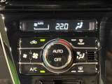 車内空調は&rdquo;AUTOエアコン&rdquo;にお任せ。温度を設定しておくだけで車内は快適な空間に