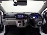 車検が残っているお車です。時間がかからずご納車可能です。お問い合わせはお気軽に、『カーセンサーを見た!』とお電話ください。