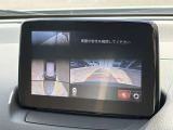 バックカメラで車庫入れをサポートします♪