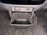 よく使うものは運転席のすぐ近くに置いておきたいですよね。