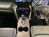 分かりやすく操作しやすい運転席まわりです☆