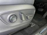 パワーシート搭載。微妙な調整が手軽にでき、ピッタリのポジションで運転することが可能です。