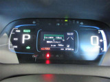 当社が誇るお車の洗浄メニュー&rdquo;まるまるクリン&rdquo;済みですので、室内もキレイ。気持ちよくお乗り頂けます。 まるまるクリンでは下回りの錆止め塗装、ボディのガラスコーティング、室内のスチーム洗浄を行います。