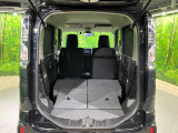 積み下ろしのしやすいデッキにはたっぷりと荷物を積み込んでいただけます。遊びから仕事まで、様々なシーンで頼れます♪