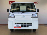長野ダイハツ販売は車両に詳しくない方でも気軽に立ち寄れるお店作りを目指しています。高年式・低走行のお車がいっぱいです!是非一度遊びに来てください♪