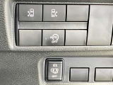 ボタン一つで運転席からスライドドアの開閉ができます★