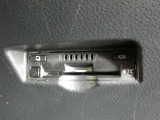ナビ連動タイプのETC車載機です。ナビゲーションと連動してくれますのでカード未挿入を知らせてくれるなど便利な機能が追加されています。