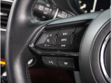 【ステアリングスイッチ】運転中、前方から目線をそらすことなく、オーディオ等の操作が可能な便利機能。安心&快適ドライブにはマストな装備。