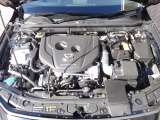 1.8L SKYACTIV-Dクリーンディーゼル搭載車。エンジンルームを確認できます。