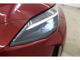 【LEDヘッドランプ】暗い夜間の運転、よく見えなくて怖い思いをしたことはありませんか?ばっちり明るいLEDライトなら夜間視認性◎♪悪天候や街灯が少ない道でも安心です!