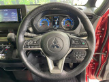 【純正革巻きステアリング】上質な革を使用することで、手にしっかり馴染みとても運転しやすいハンドルです♪