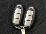 【スマートキー】スペアキーもございます。鍵の差し込み不要なのでとても便利ですね。